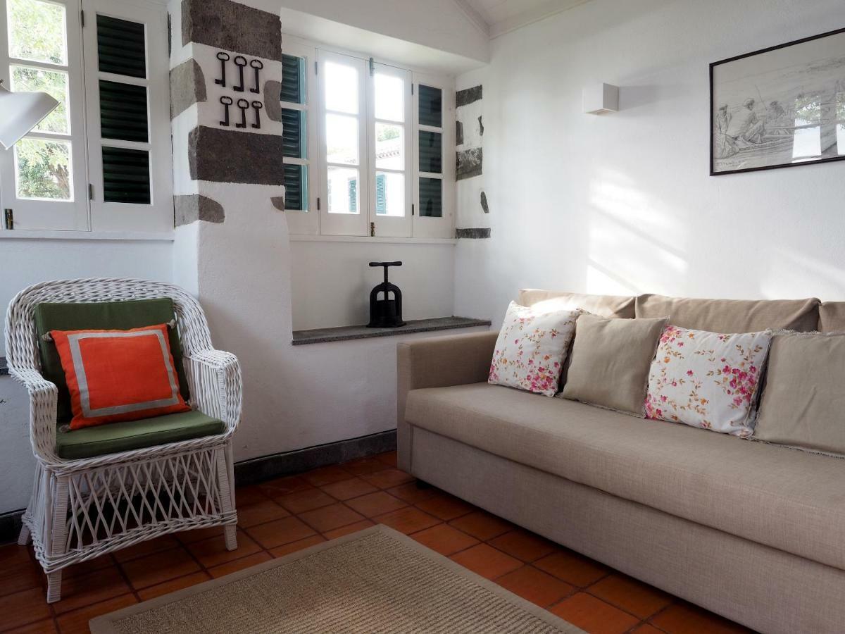 Monserrate - Galera Cottage Caloura Exterior photo