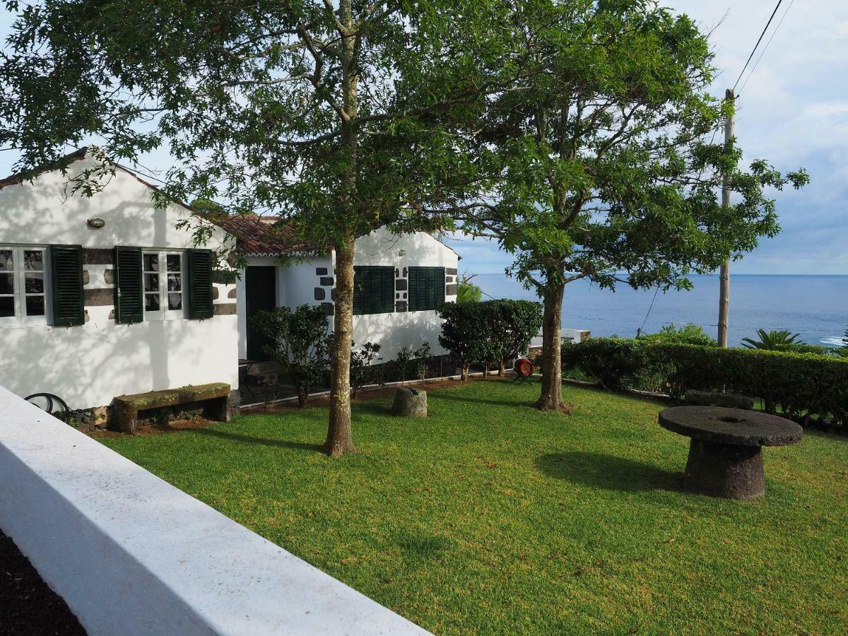 Monserrate - Galera Cottage Caloura Exterior photo